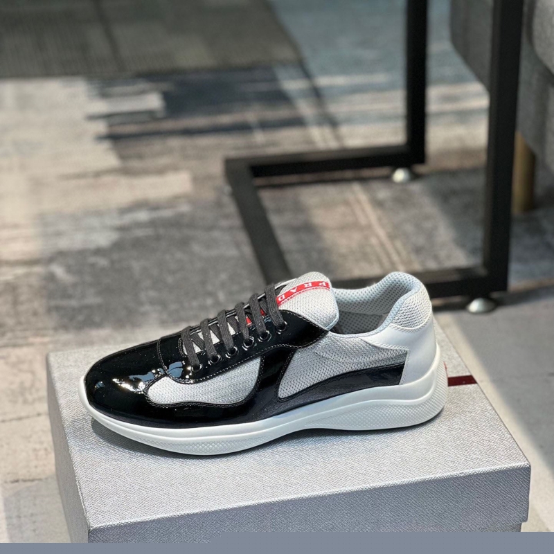 Pra*a casual shoes